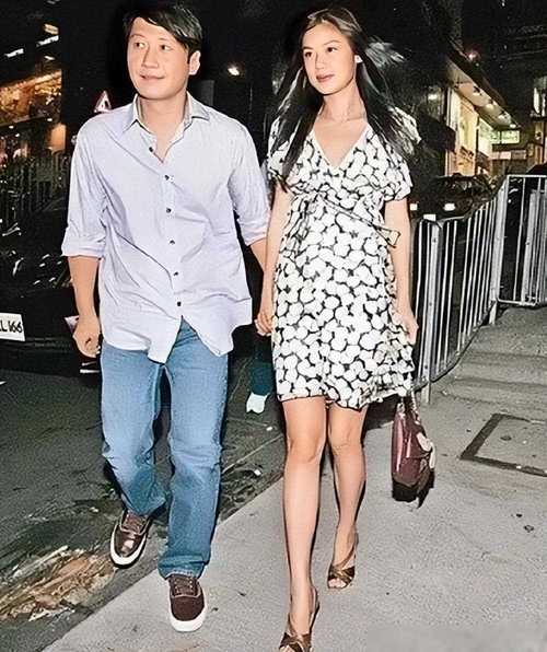 新澳2025正版免費資料和乐基儿离婚后谈黎明与乐基儿与黎明结婚几年