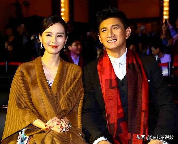2025新澳门正版免费挂牌灯牌和吴奇隆戴婚戒录综艺与吴奇隆结婚戒指