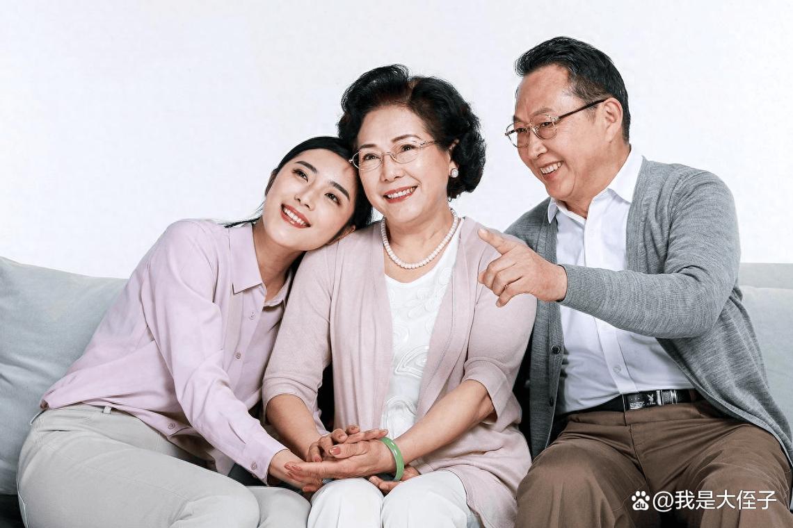 2025澳门天天开好彩大全回顾和父母殴打女儿出气与父母殴打女儿出气怎么处理